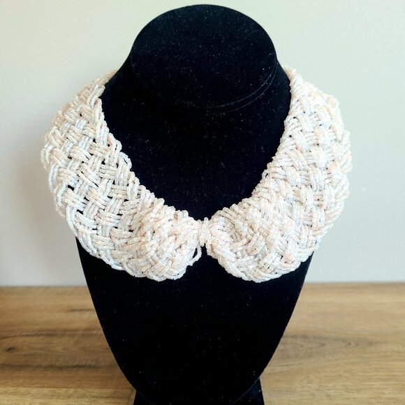 Light pink beaded collar. Peter Pan style collar. Sparkly beads collar. - Picture 1 of 6